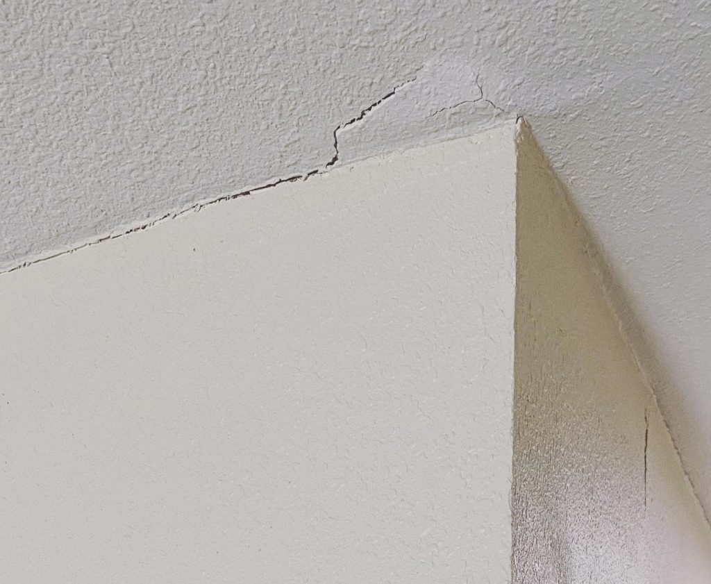 Foundation Cracks In Ceiling